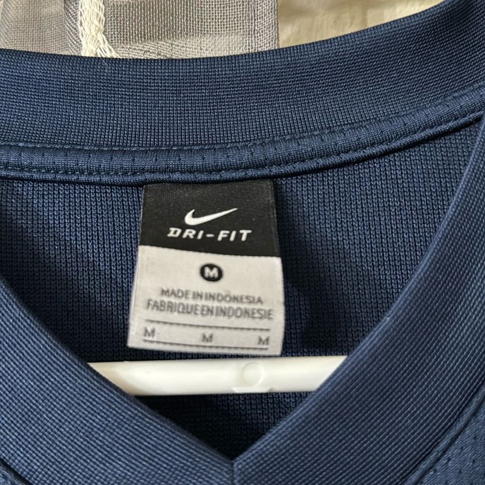 Nike Navy Vest Dri-Fit  size Medium - Picture 3 of 5
